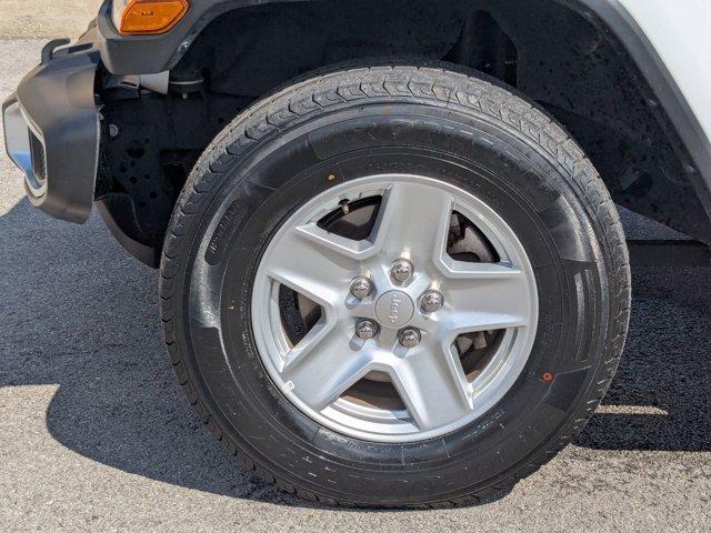 used 2023 Jeep Gladiator car, priced at $26,993