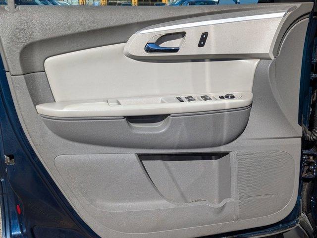 used 2009 Chevrolet Traverse car, priced at $3,995