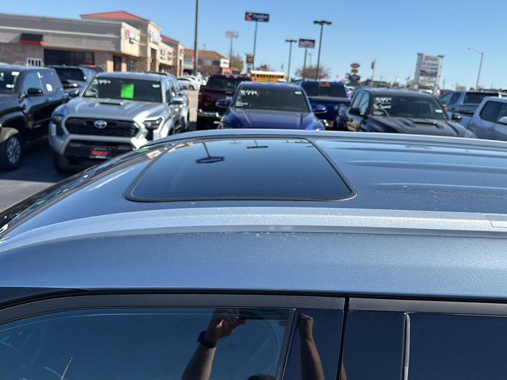 used 2022 Toyota Highlander car, priced at $38,983