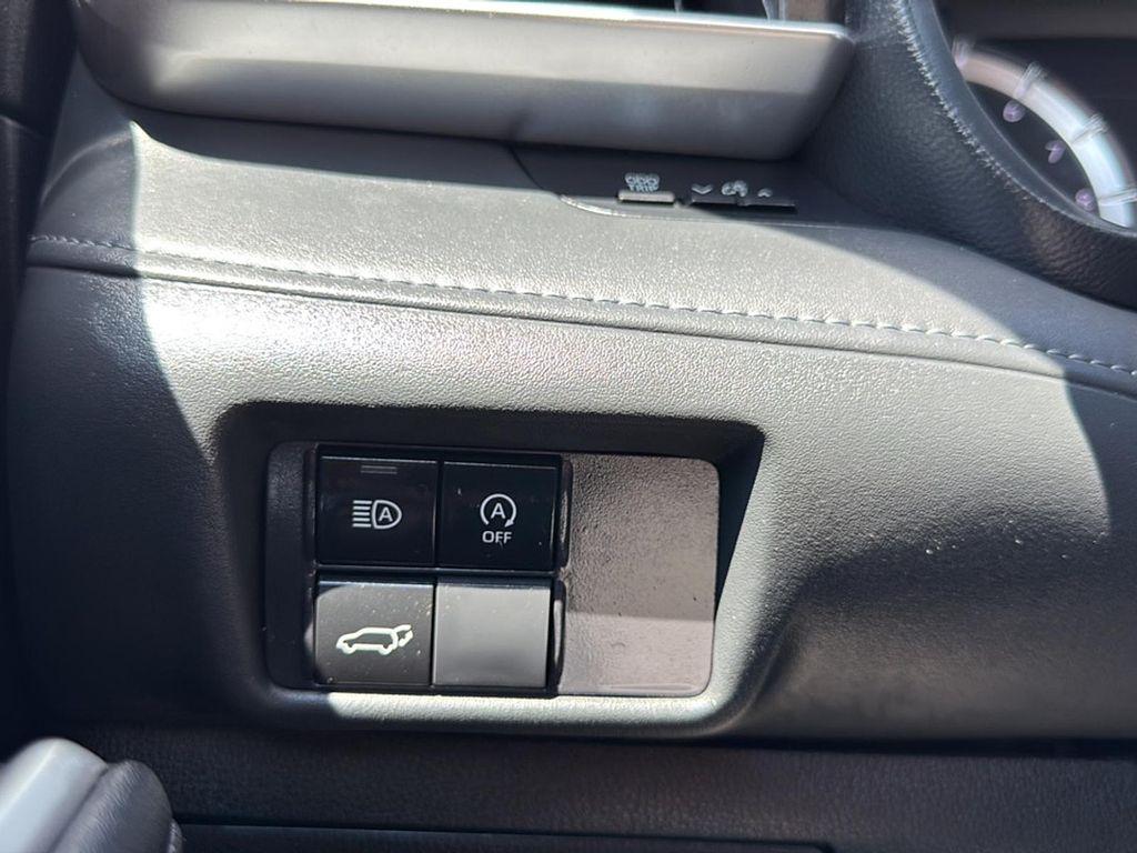used 2023 Toyota Highlander car, priced at $33,983