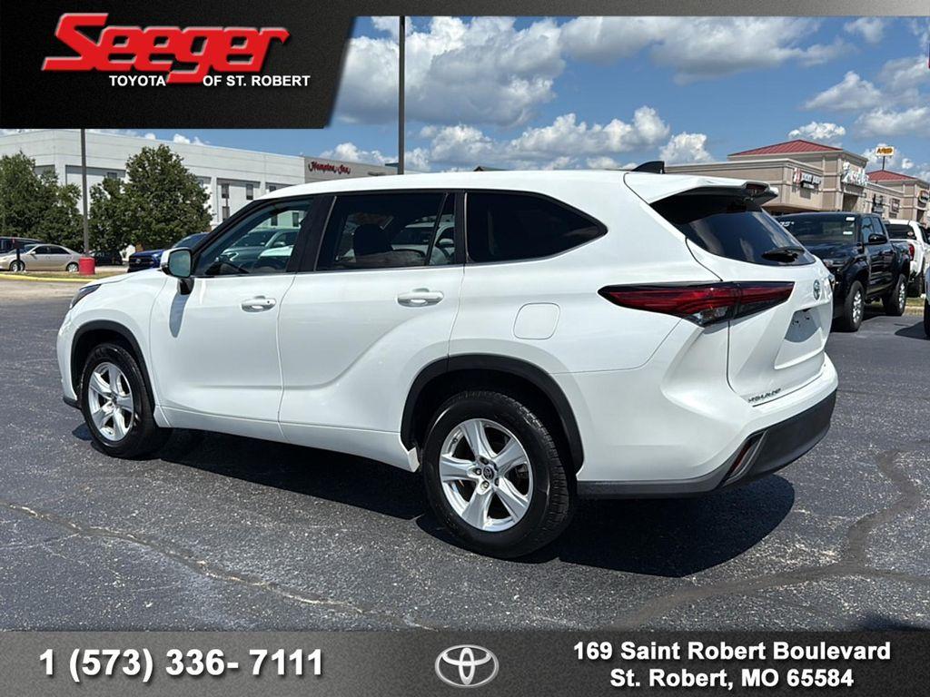 used 2023 Toyota Highlander car, priced at $33,983