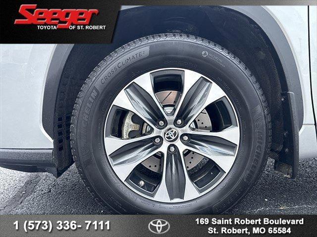 used 2023 Toyota Highlander car, priced at $37,983