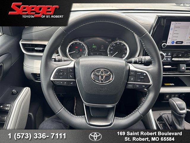 used 2023 Toyota Highlander car, priced at $37,983