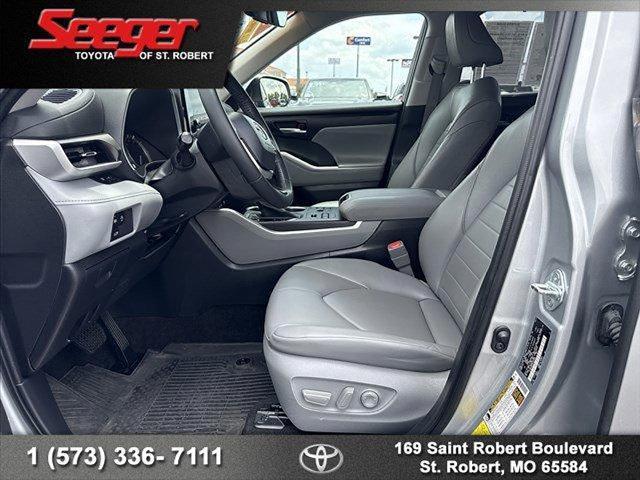 used 2023 Toyota Highlander car, priced at $37,983