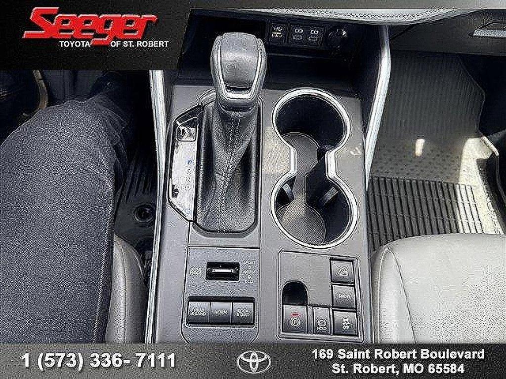 used 2023 Toyota Highlander car, priced at $36,983