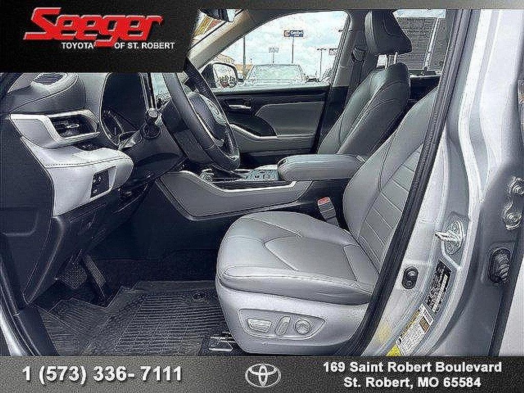 used 2023 Toyota Highlander car, priced at $36,983