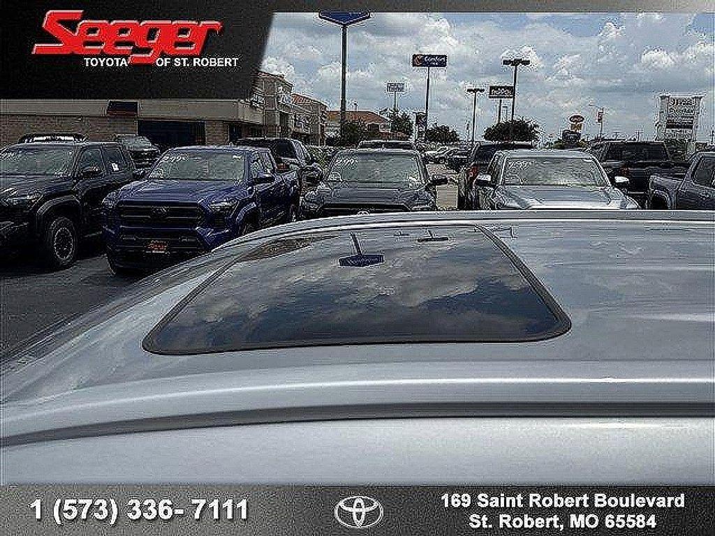 used 2023 Toyota Highlander car, priced at $36,983