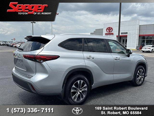 used 2023 Toyota Highlander car, priced at $37,983