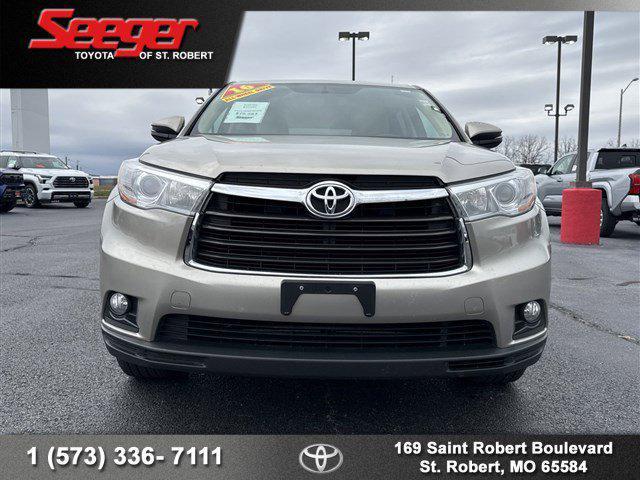 used 2016 Toyota Highlander car, priced at $15,983