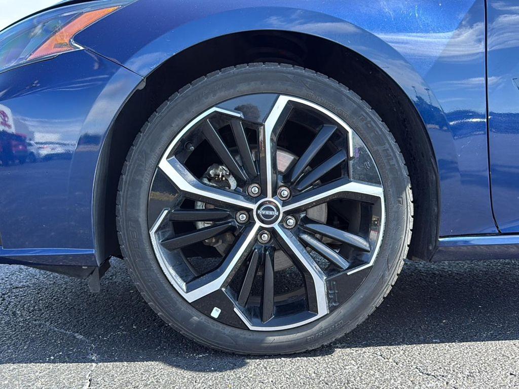 used 2023 Nissan Altima car, priced at $22,983