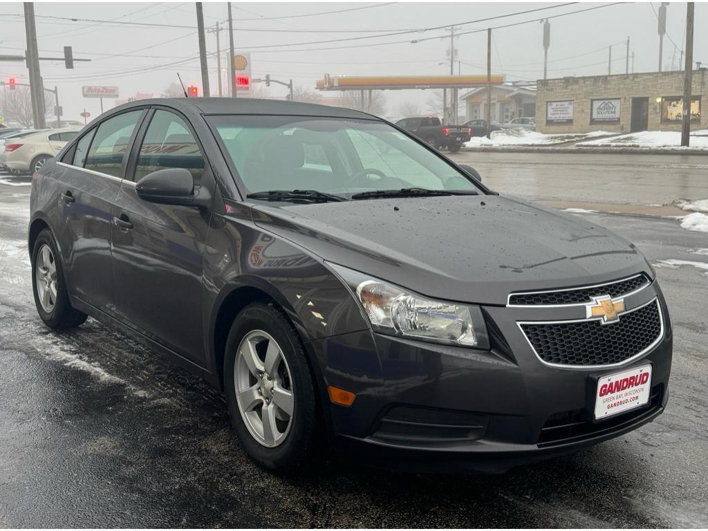 used 2014 Chevrolet Cruze car, priced at $8,900