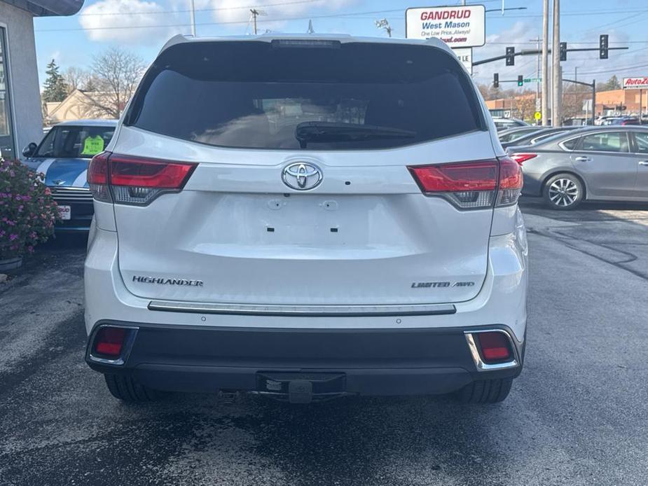 used 2019 Toyota Highlander car, priced at $29,200