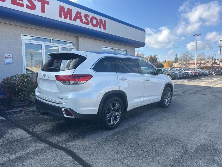 used 2019 Toyota Highlander car, priced at $29,200