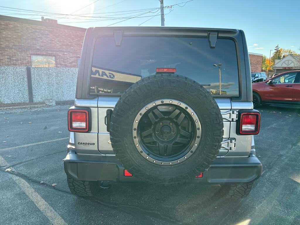 used 2018 Jeep Wrangler Unlimited car, priced at $27,500