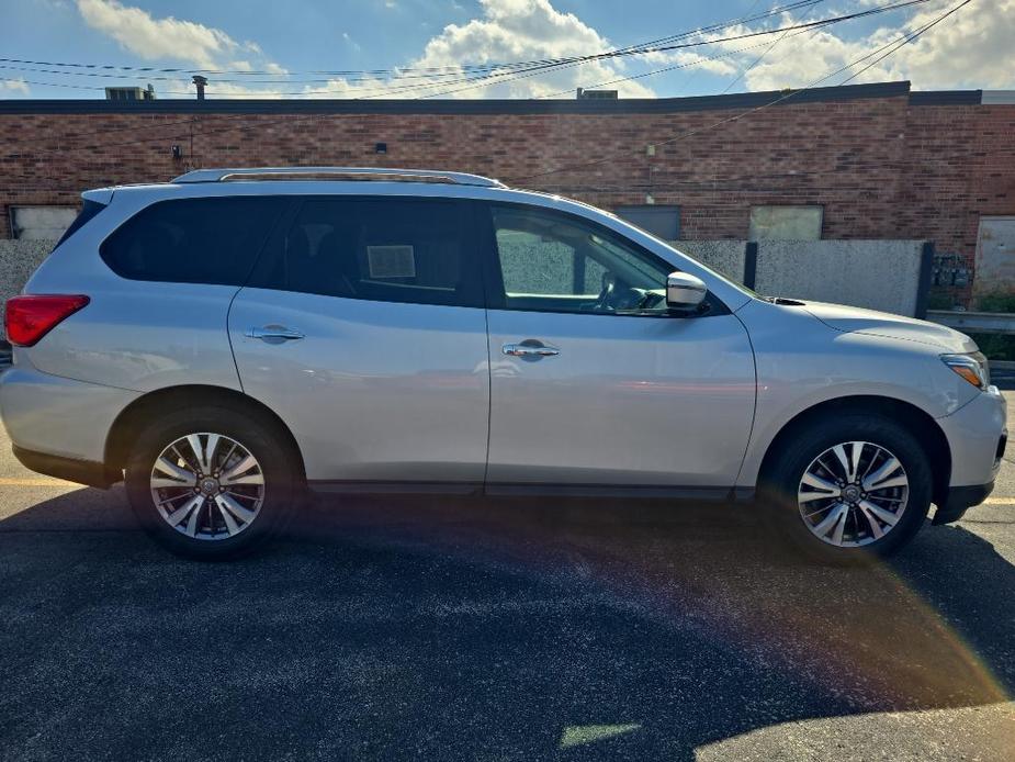 used 2020 Nissan Pathfinder car, priced at $18,200