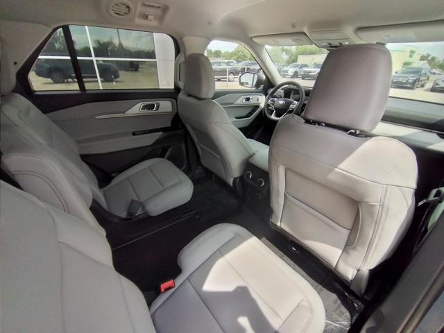 new 2025 Ford Explorer car, priced at $49,155