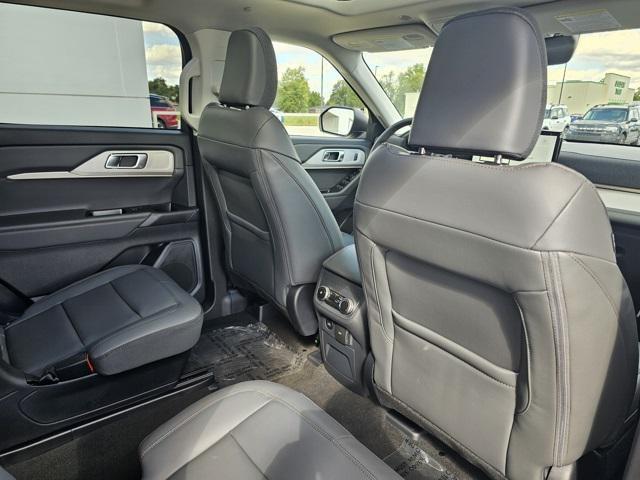 new 2025 Ford Explorer car, priced at $50,915