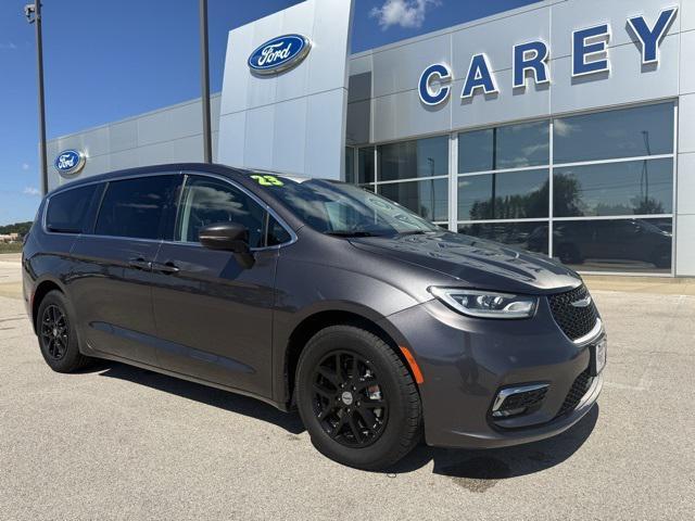 used 2023 Chrysler Pacifica car, priced at $24,787