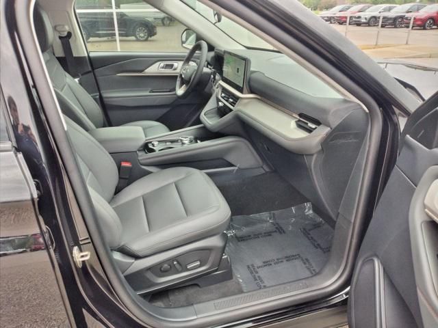 new 2025 Ford Explorer car, priced at $48,870