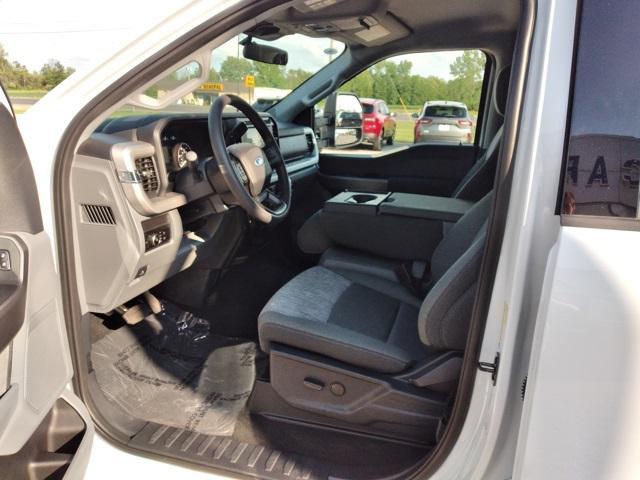 new 2025 Ford F-250 car, priced at $65,645