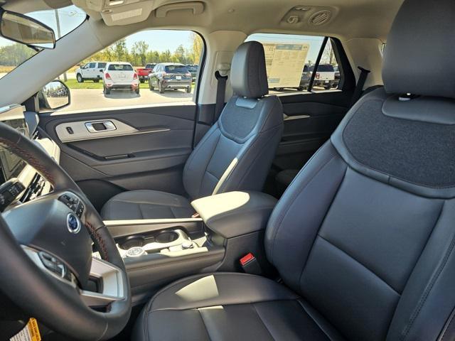 new 2025 Ford Explorer car, priced at $49,840