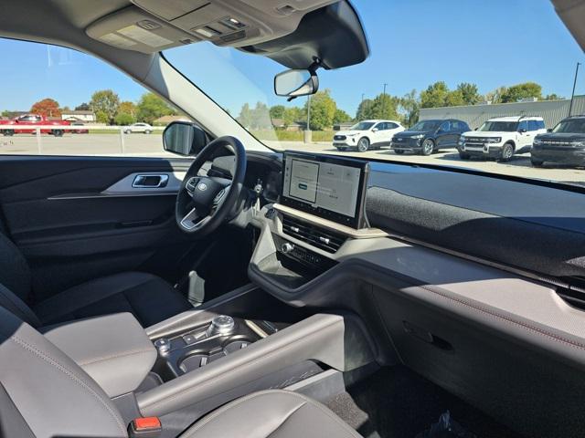 new 2025 Ford Explorer car, priced at $49,840