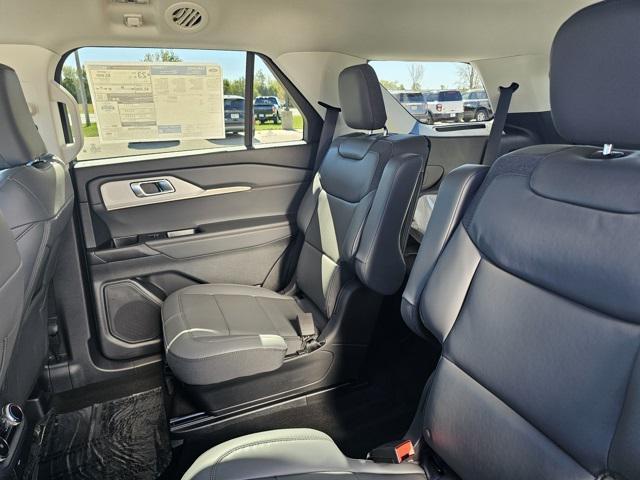 new 2025 Ford Explorer car, priced at $49,840