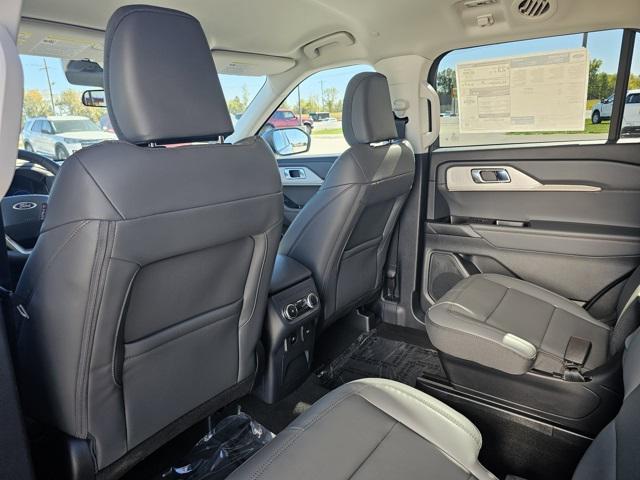 new 2025 Ford Explorer car, priced at $49,840