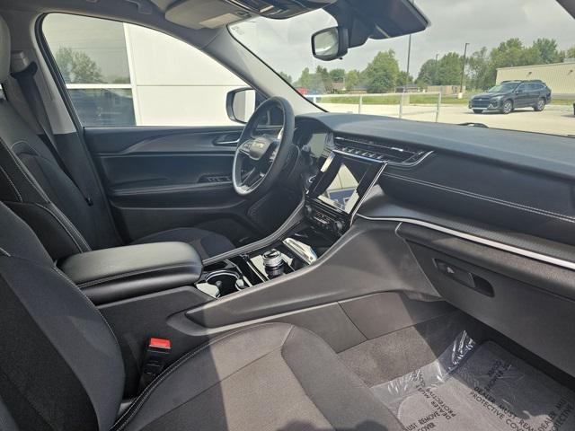 used 2023 Jeep Grand Cherokee car, priced at $28,941