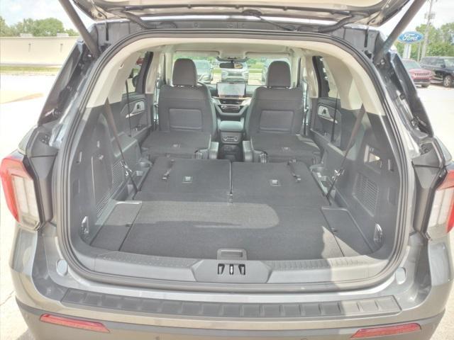 new 2025 Ford Explorer car, priced at $48,185
