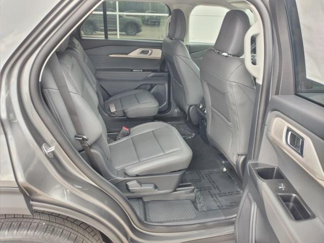 new 2025 Ford Explorer car, priced at $48,185