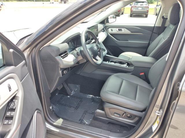 new 2025 Ford Explorer car, priced at $48,185
