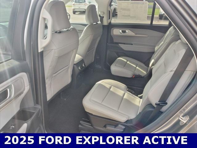 new 2025 Ford Explorer car, priced at $48,745
