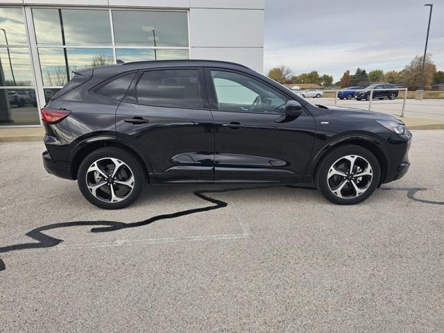 used 2023 Ford Escape car, priced at $26,209