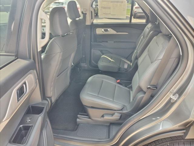 new 2025 Ford Explorer car, priced at $48,185