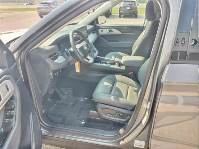 new 2025 Ford Explorer car, priced at $48,185