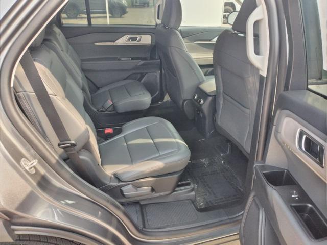new 2025 Ford Explorer car, priced at $48,185