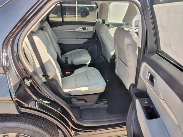 new 2025 Ford Explorer car, priced at $48,660