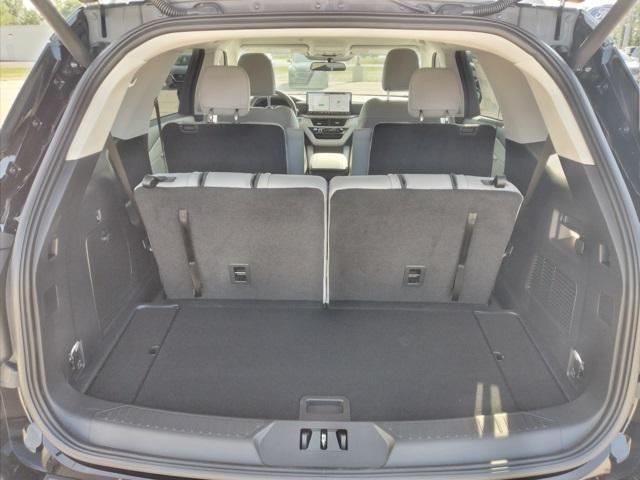 new 2025 Ford Explorer car, priced at $48,660