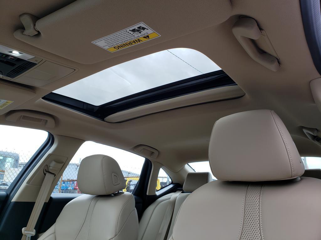 used 2025 Acura TLX car, priced at $40,983