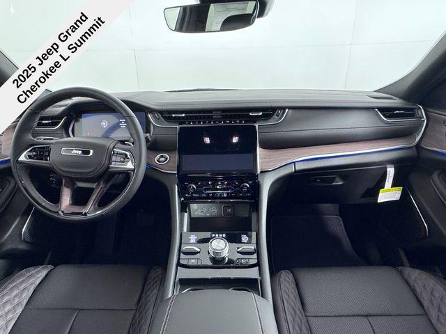 new 2025 Jeep Grand Cherokee L car, priced at $55,887