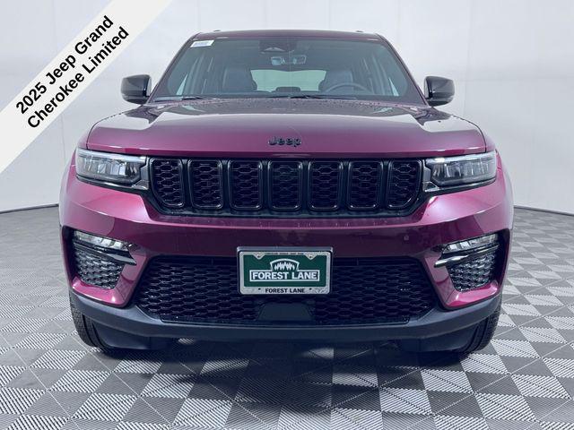 new 2025 Jeep Grand Cherokee car, priced at $41,377