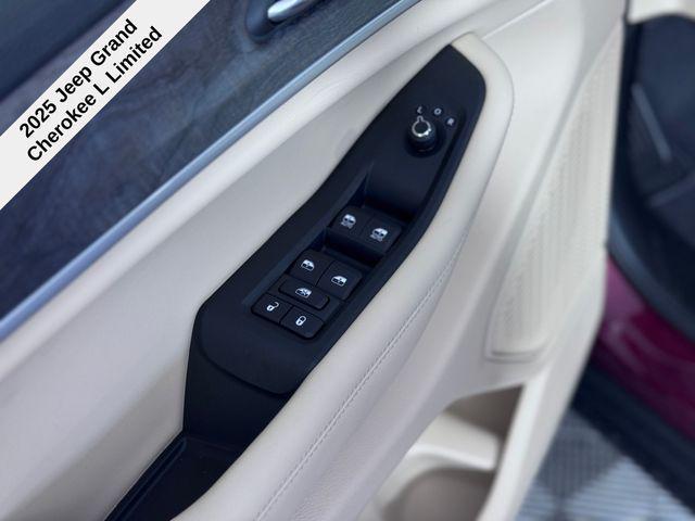 new 2025 Jeep Grand Cherokee L car, priced at $42,971