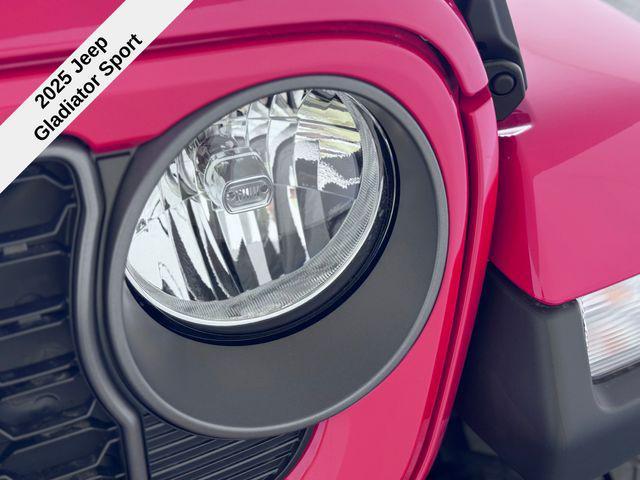new 2025 Jeep Gladiator car, priced at $40,624