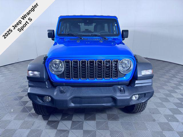 new 2025 Jeep Wrangler car, priced at $43,626