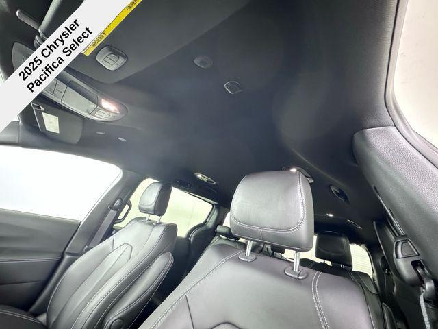 new 2025 Chrysler Pacifica car, priced at $37,706
