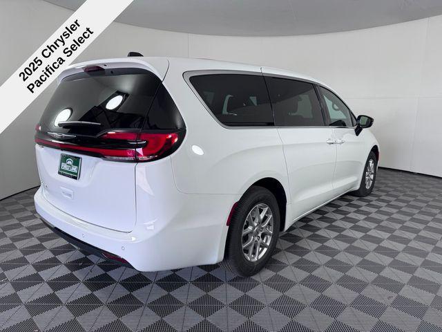 new 2025 Chrysler Pacifica car, priced at $37,706
