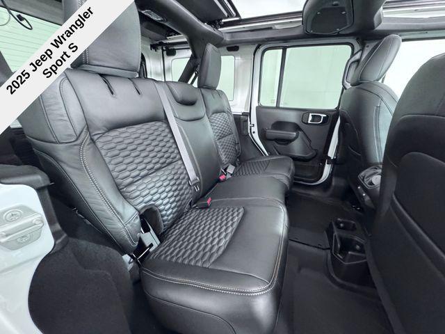 new 2025 Jeep Wrangler car, priced at $42,555