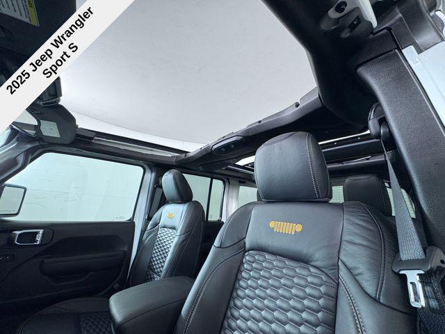 new 2025 Jeep Wrangler car, priced at $42,555