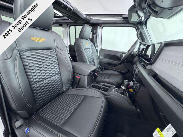 new 2025 Jeep Wrangler car, priced at $42,555